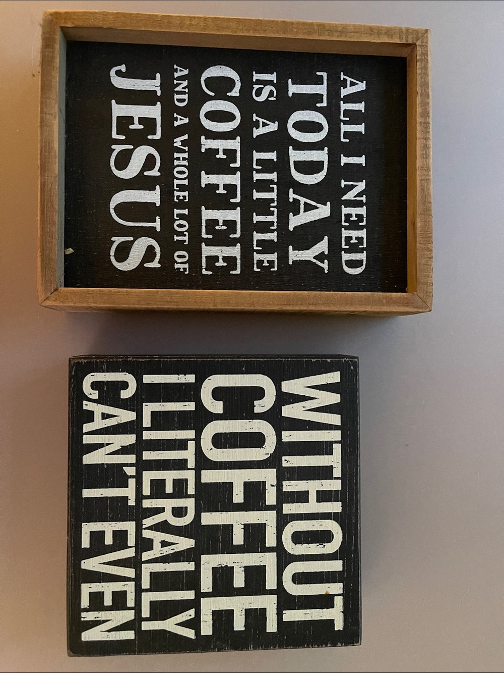 Shelf sitter or wall decor